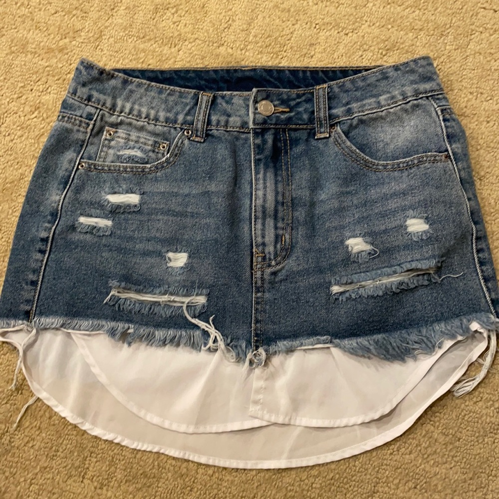 LitZ brand denim skirt size small